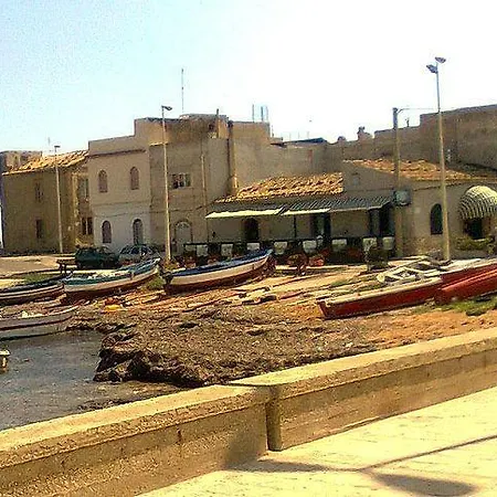 Solarium Bed & Breakfast 4*