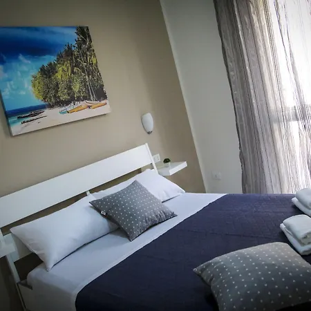 Solarium Oda ve Kahvaltı 3*